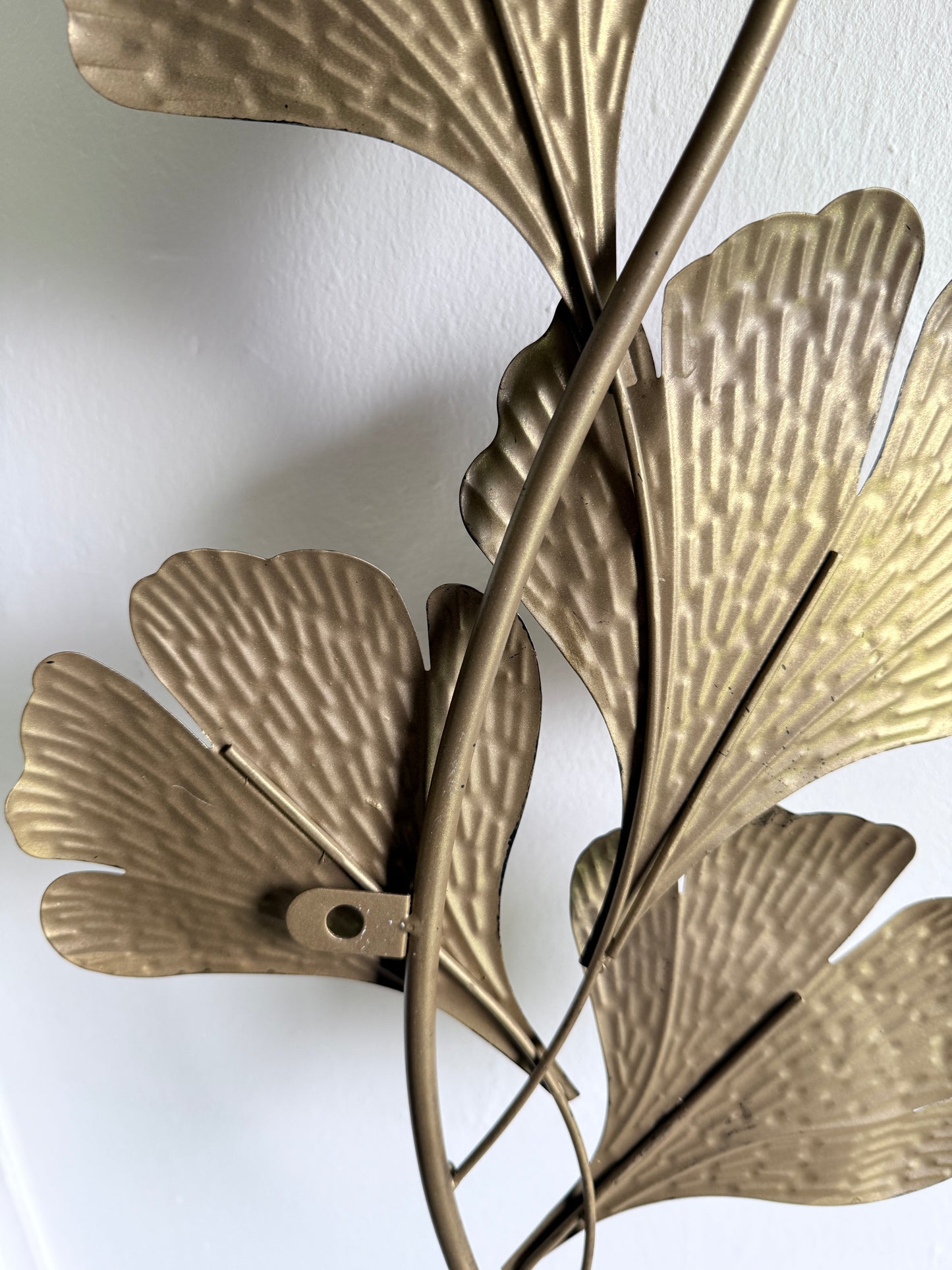 Mid Century metalen Ginko bladeren sculptuur