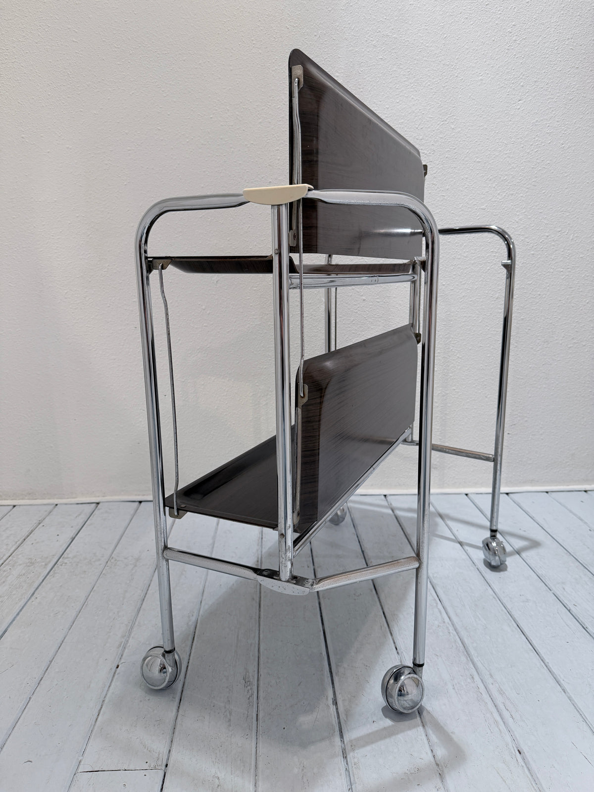 Vintage Seventies Inklapbare Serveerwagen – Brown & Chrome