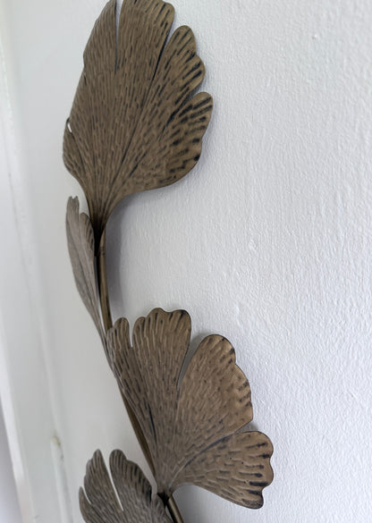 Mid Century metalen Ginko bladeren sculptuur