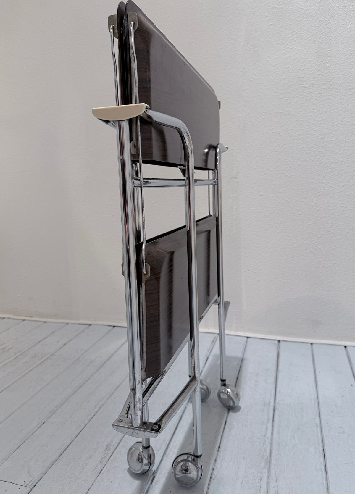 Vintage Seventies Inklapbare Serveerwagen – Brown & Chrome