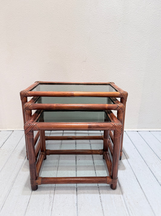 Vintage set bamboe bijzettafels | 70s