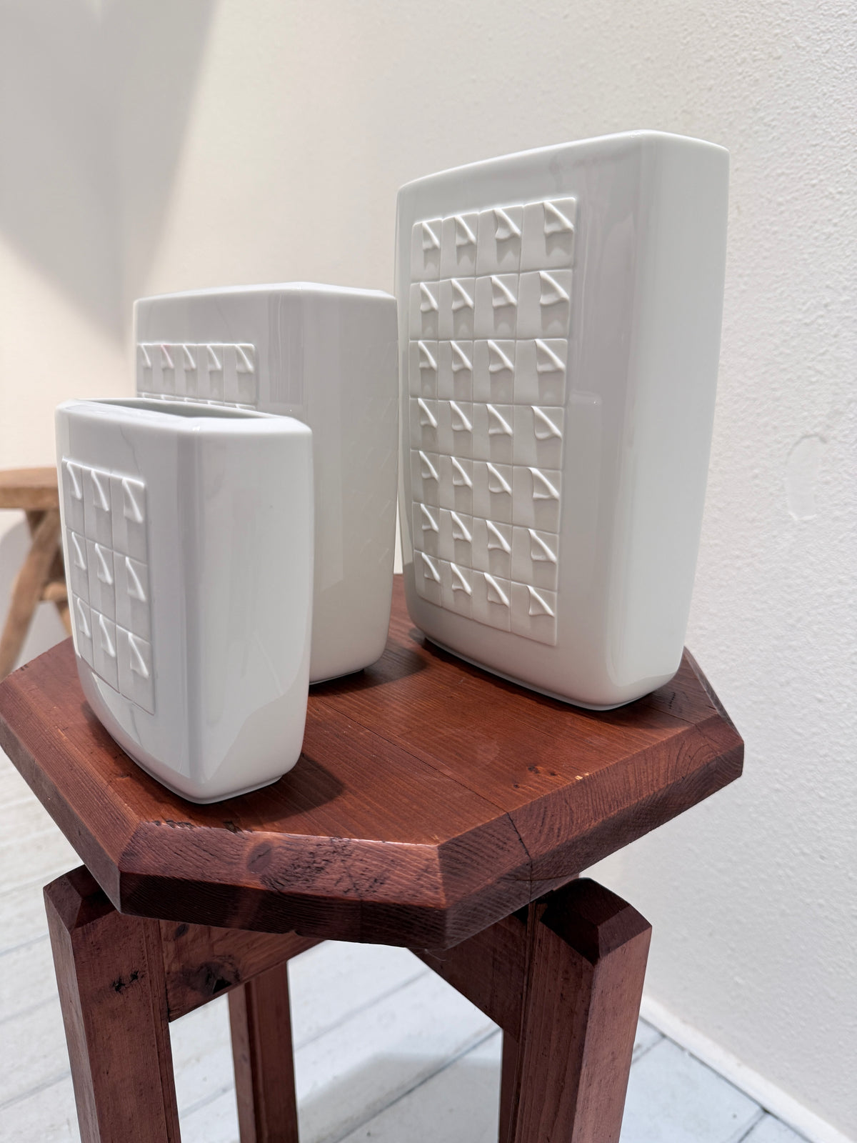 Eye-catching Designervintage: Set van 3 Porseleinen Mid-Century Vazen van Hutschenreuther