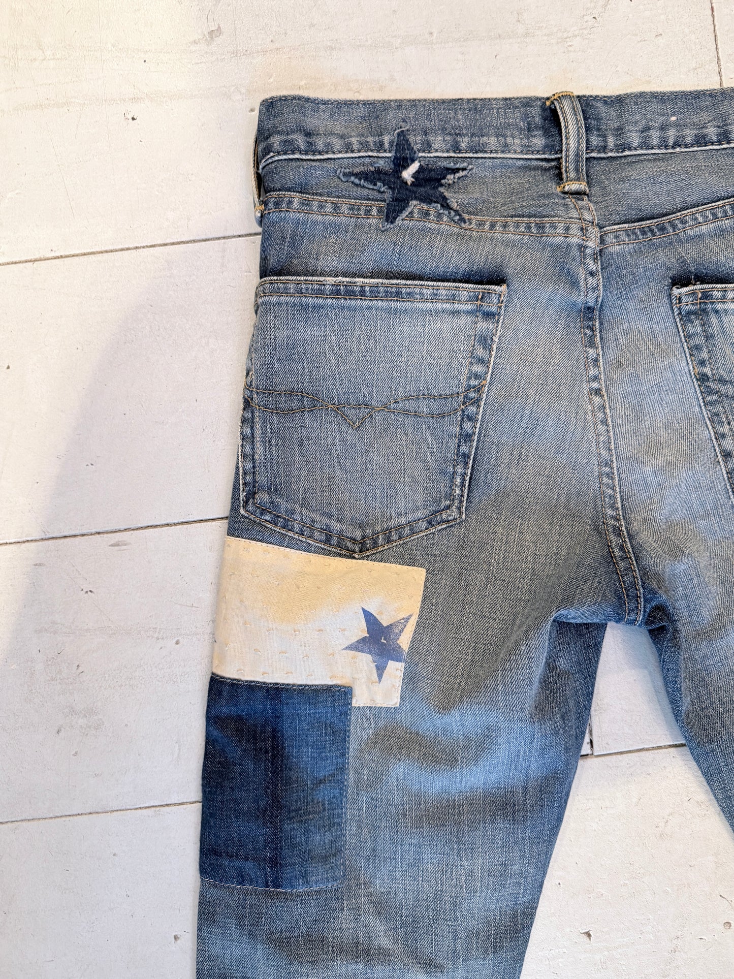 Polo Ralph
Lauren "Waverly Straight" Patchwork Star
Jeans