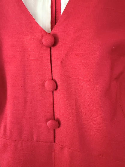 Vintage jaren 70 linnen jurk – Dieprood | Midi jurk met knoopdetail
