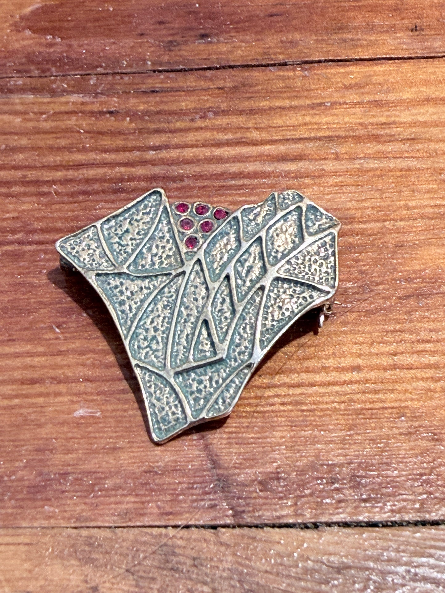 Art deco broche