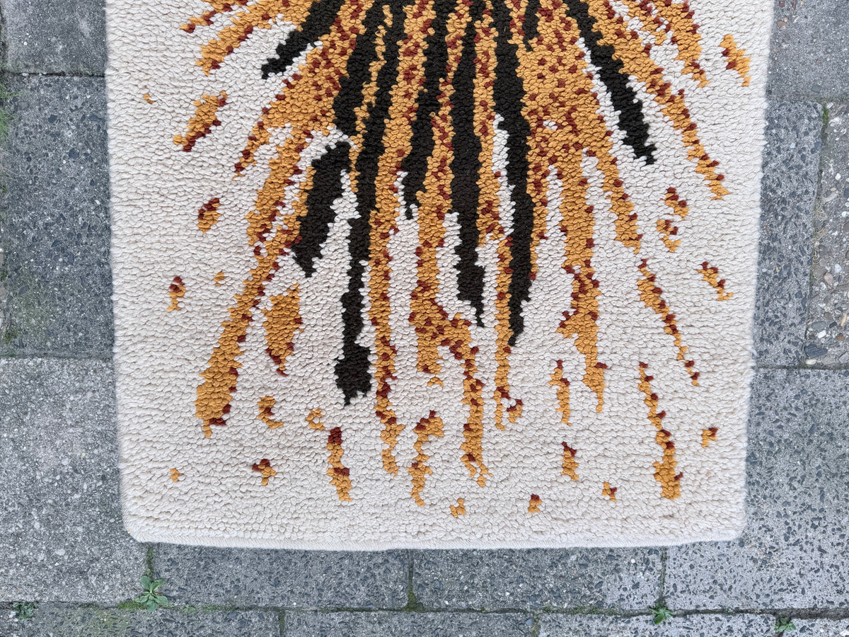 Vintage jaren 70 vloerkleed – grafisch sunburst dessin