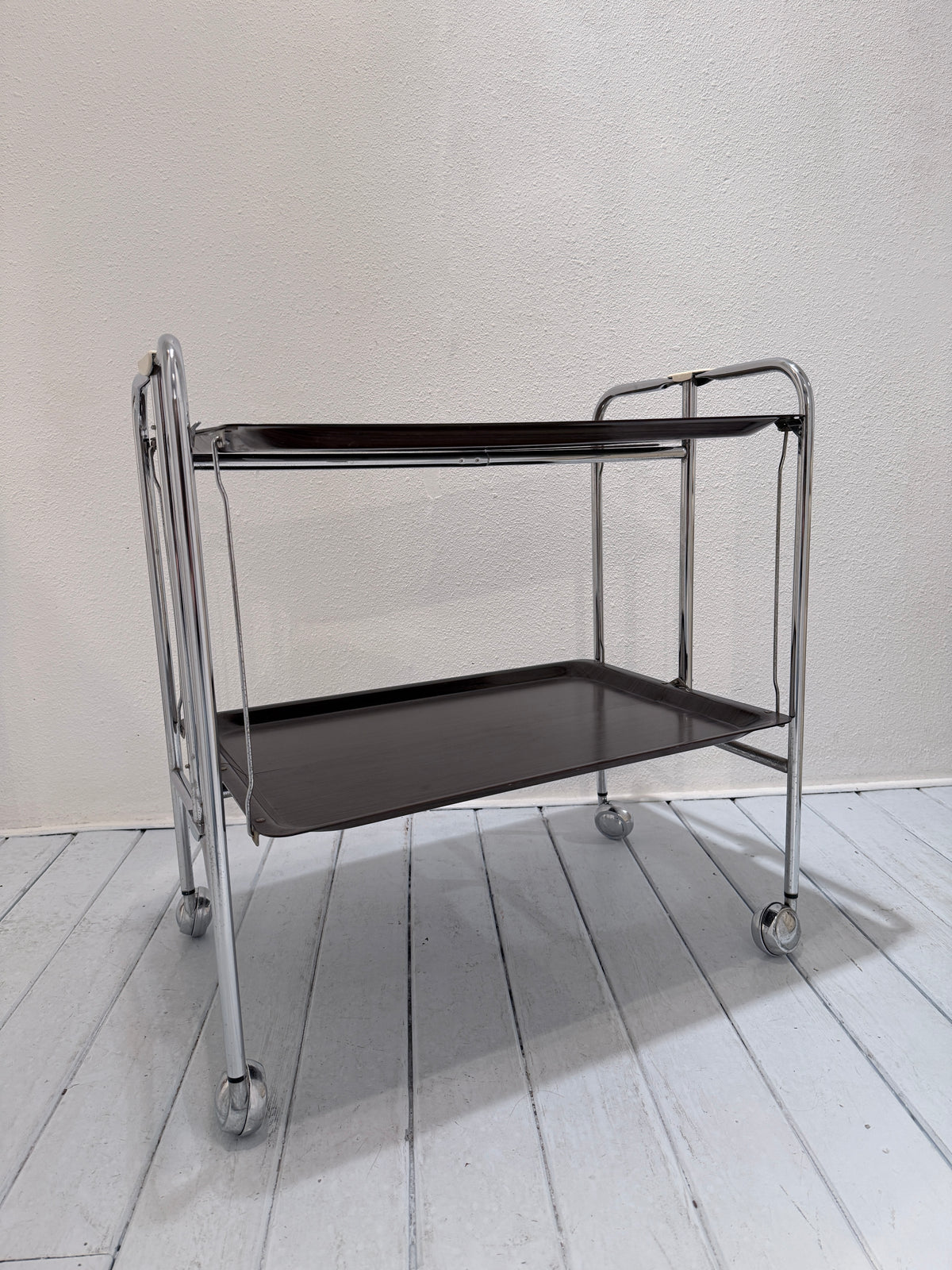 Vintage Seventies Inklapbare Serveerwagen – Brown & Chrome