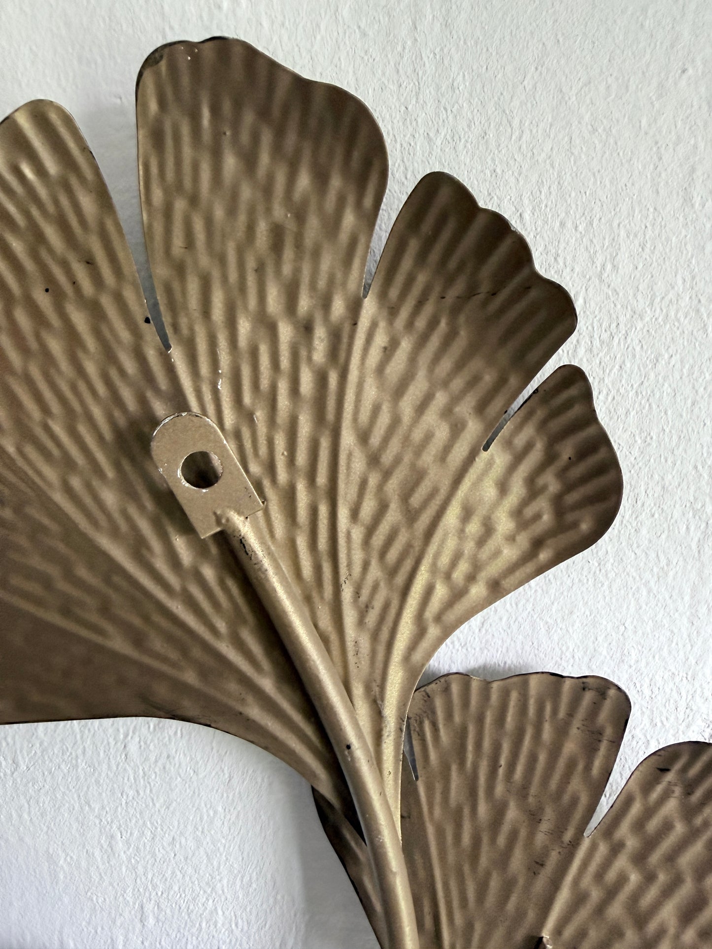 Mid Century metalen Ginko bladeren sculptuur