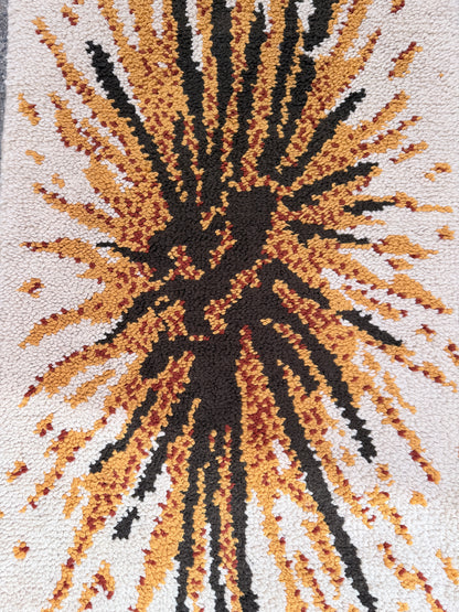 Vintage jaren 70 vloerkleed – grafisch sunburst dessin
