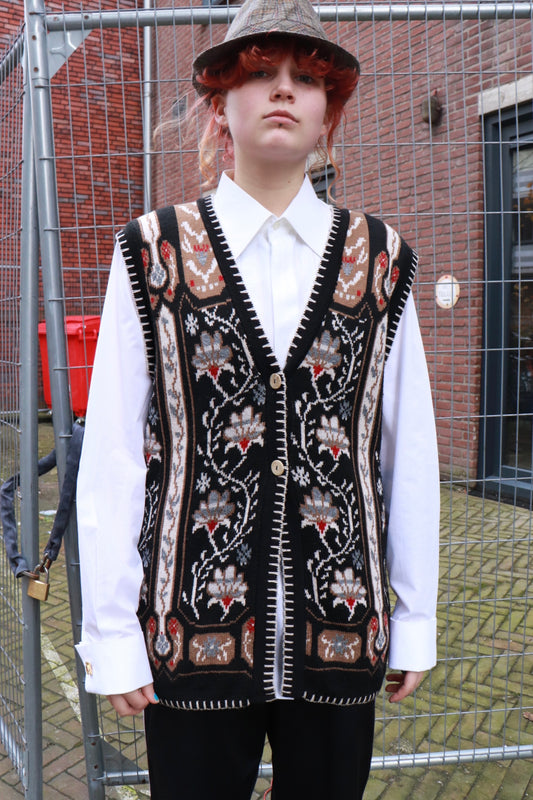 Vintage vest Gigi  look