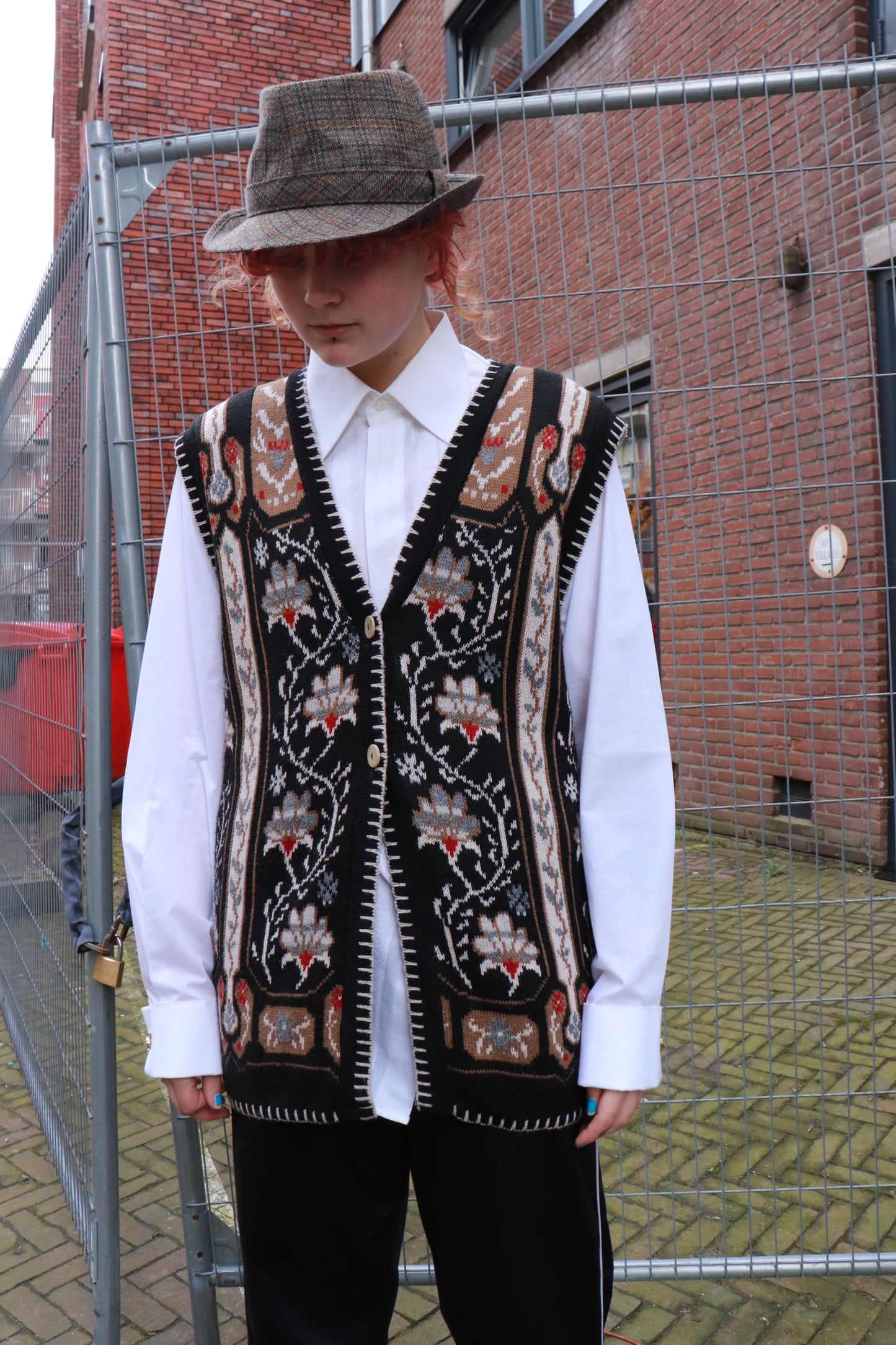 Vintage vest Gigi  look