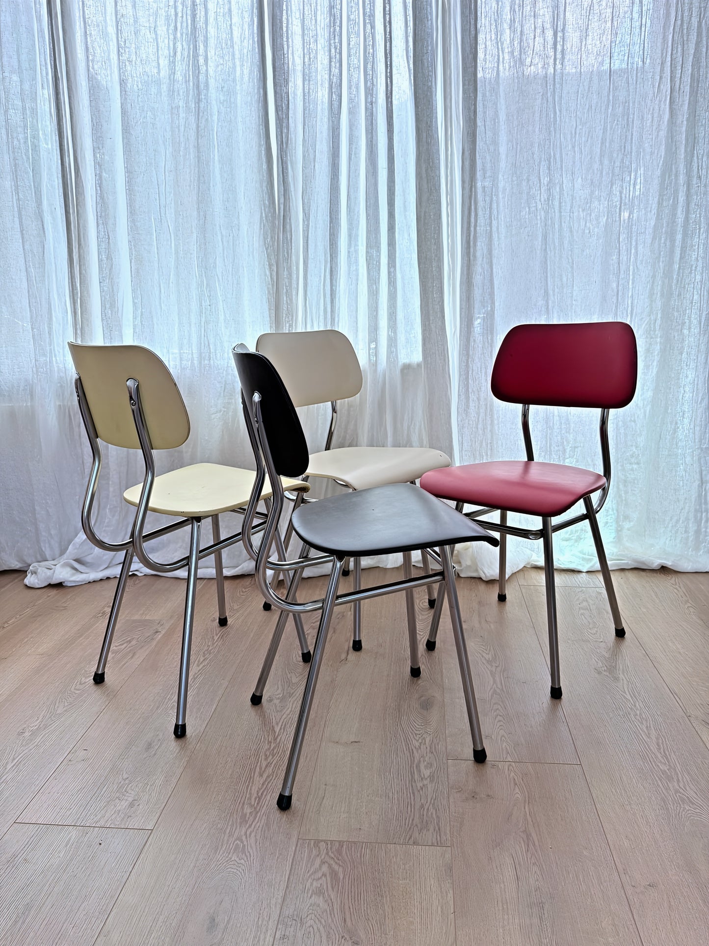 Vintage buisframe stoelen