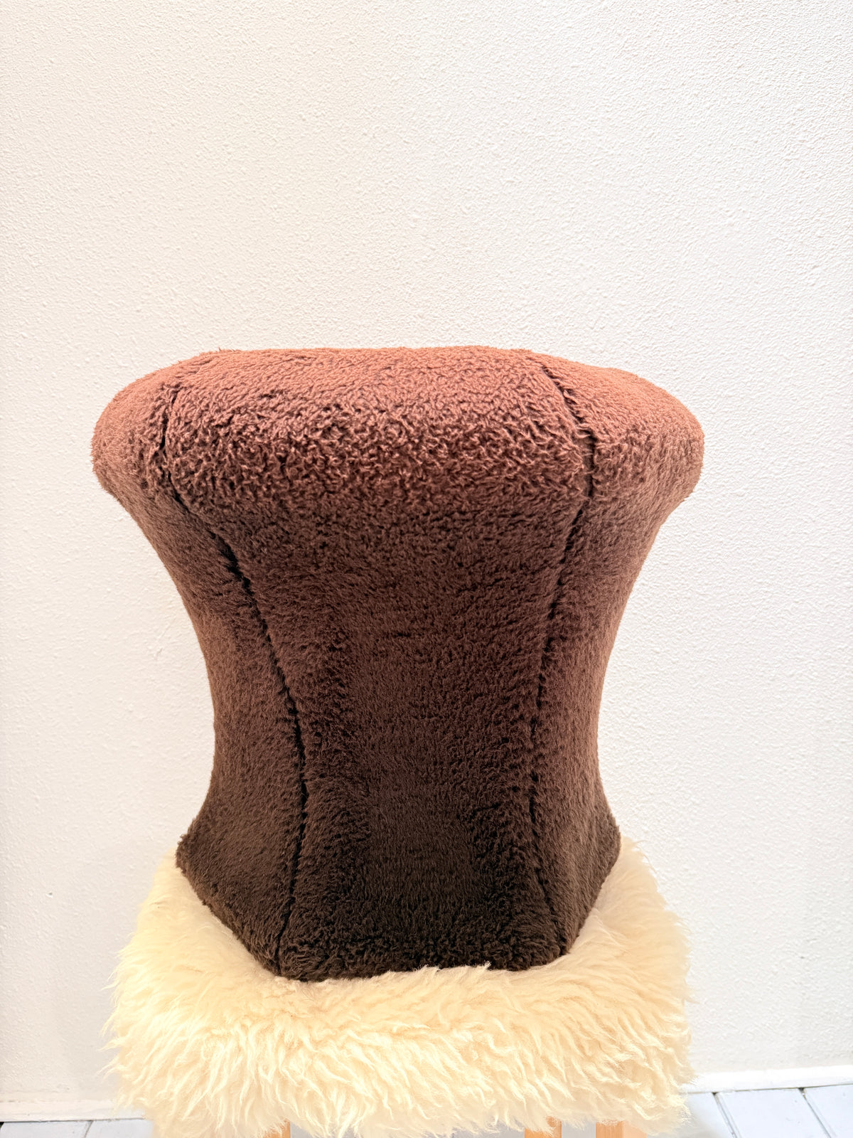 Vintage 70s Mushroom Stool – Chocolate Teddy 🤎
