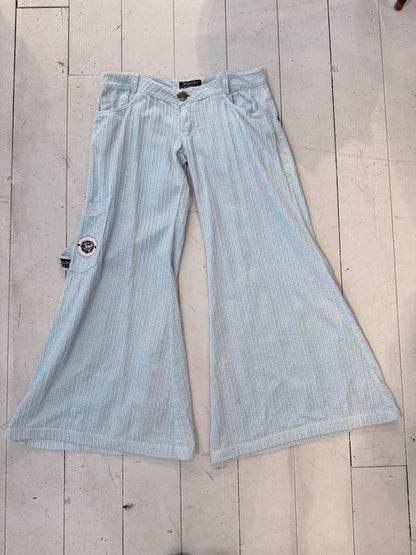 Vintage Y2K low rise flared