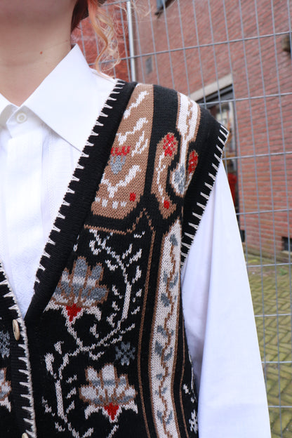 Vintage vest Gigi  look
