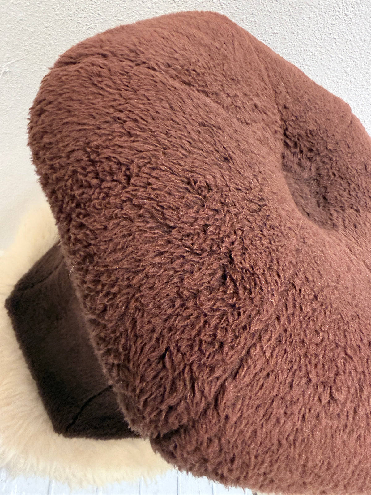 Vintage 70s Mushroom Stool – Chocolate Teddy 🤎