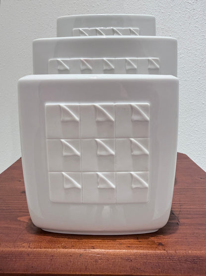 Eye-catching Designervintage: Set van 3 Porseleinen Mid-Century Vazen van Hutschenreuther