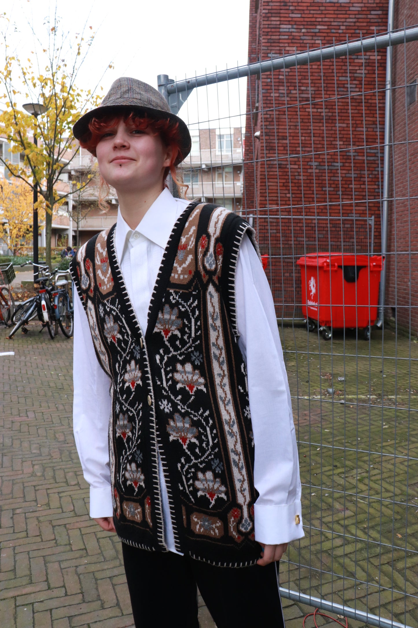 Vintage vest Gigi  look