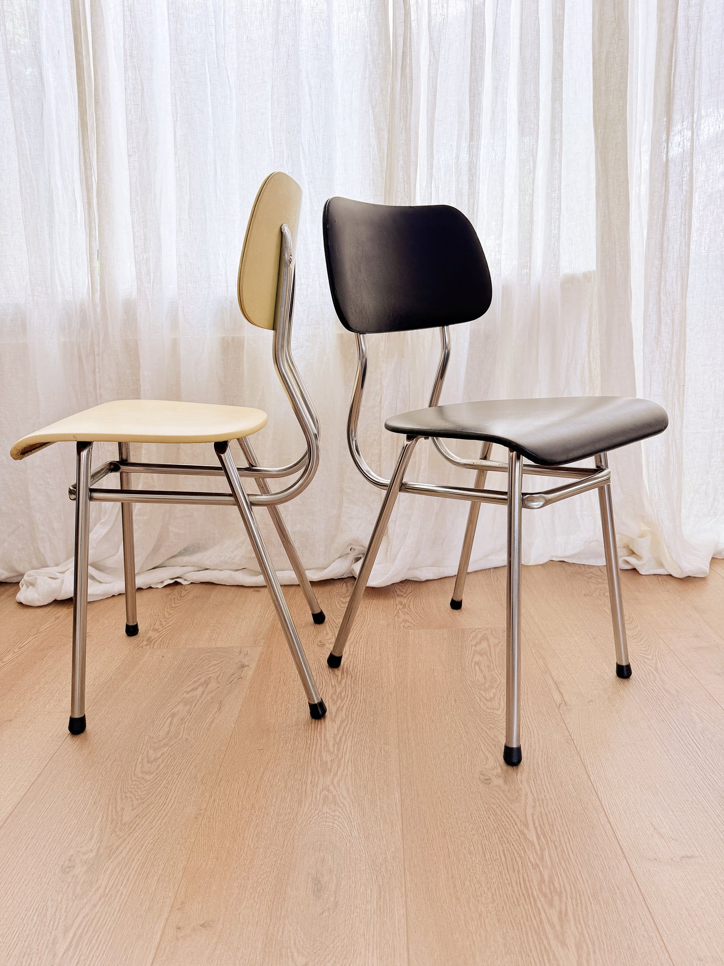 Vintage buisframe stoelen