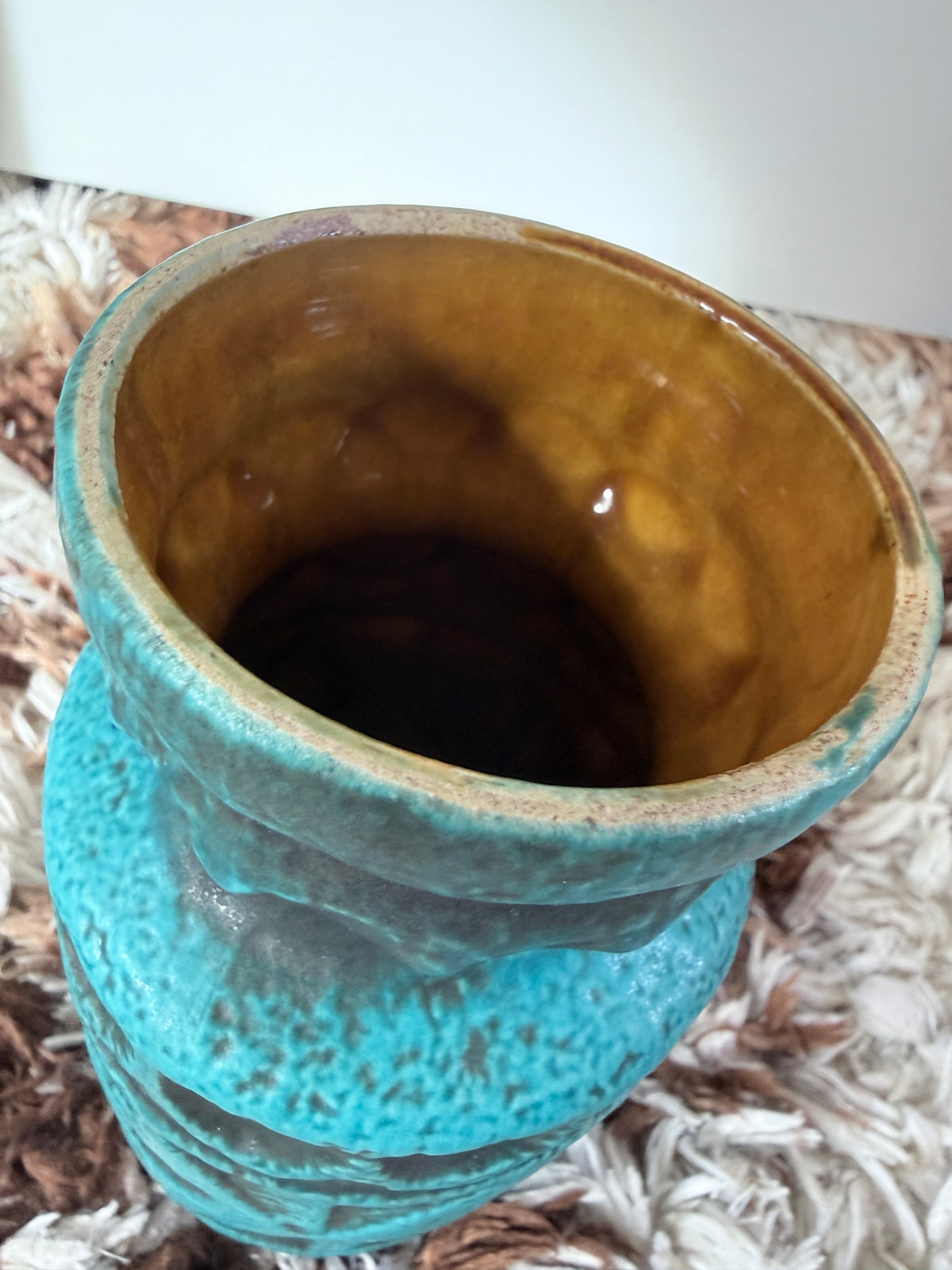 Vintage Bay Keramik vaas • model 92 20 • turquoise & zwart • 20 cm