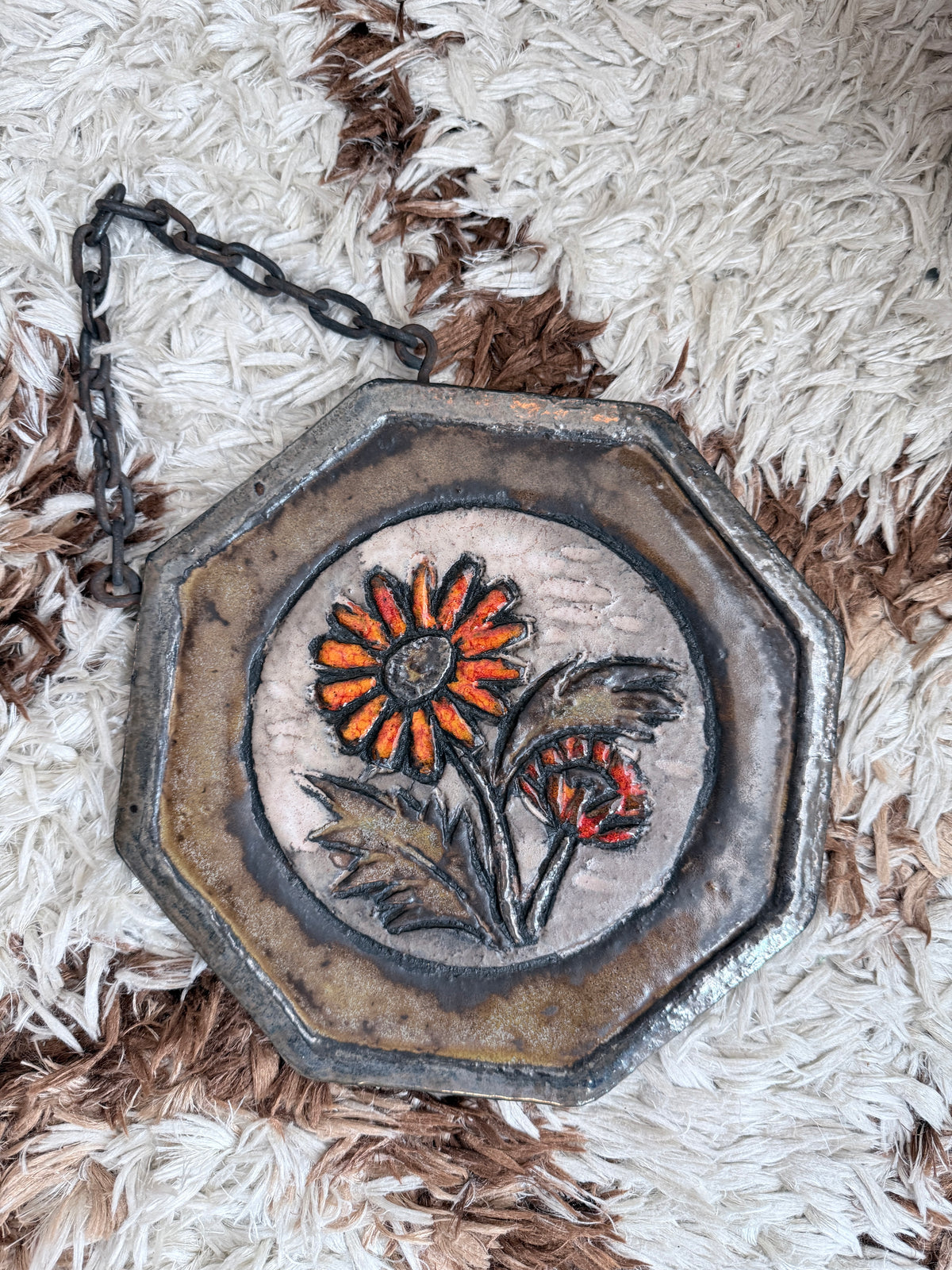 Vintage keramisch wandobject – jaren 60/70 – bloemreliëf